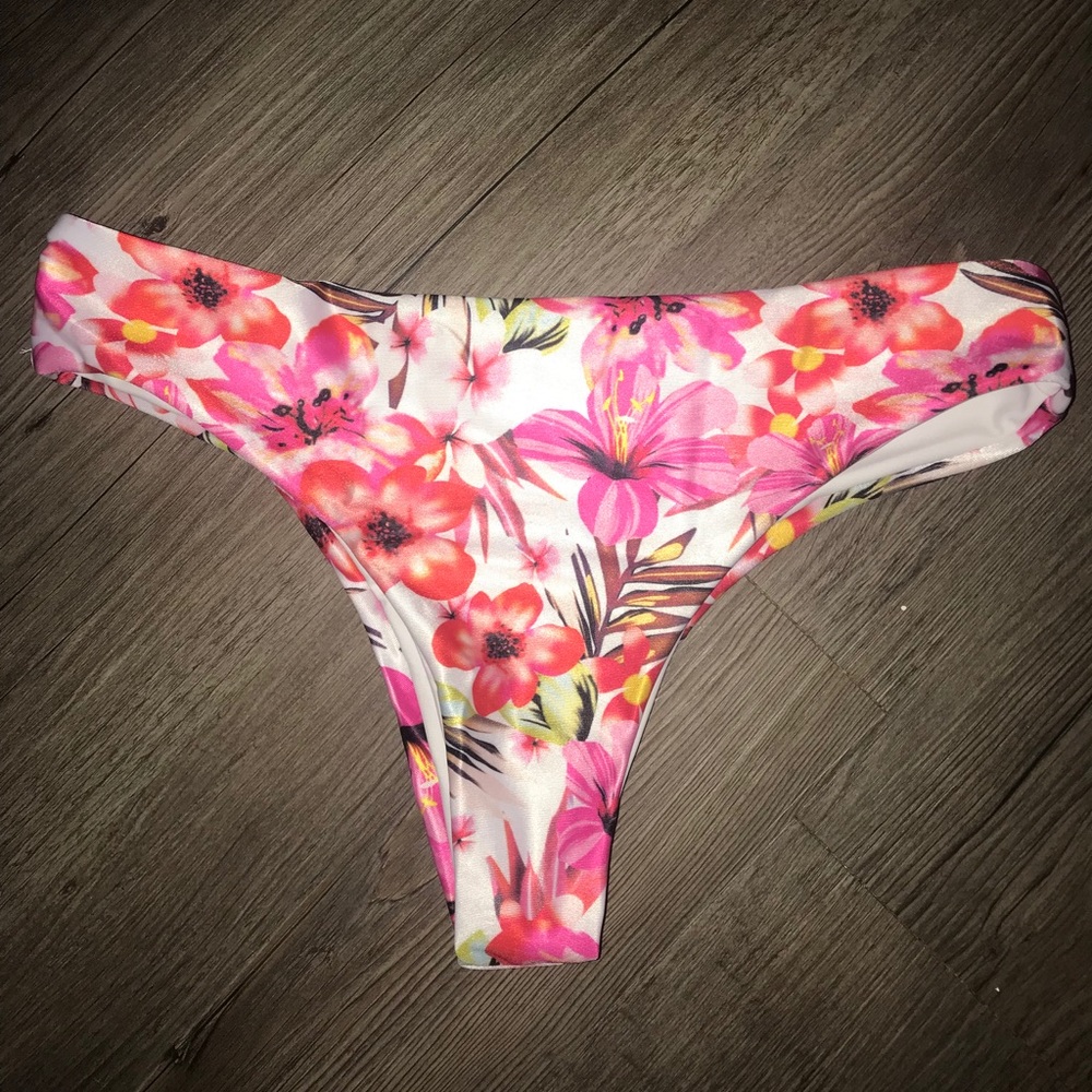 Bikini bottom